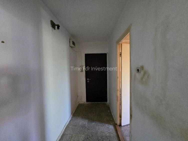 Apartament 2 Camere, Zona Aradului, Etaj 4, Necesita Renovare - 9