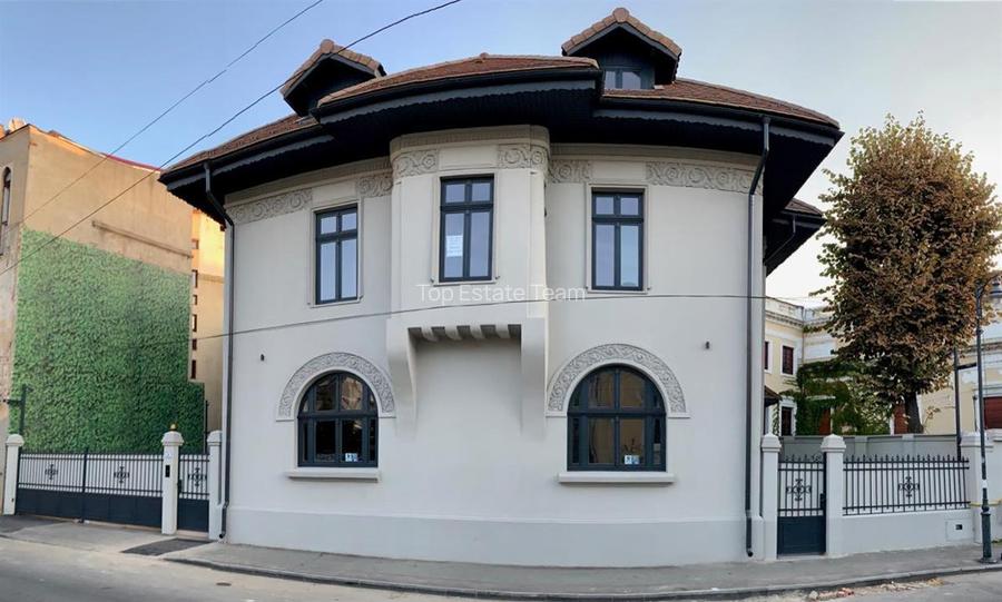 Vila brancoveneasca restaurata complet - eleganta, istorie si dotari moderne - 12