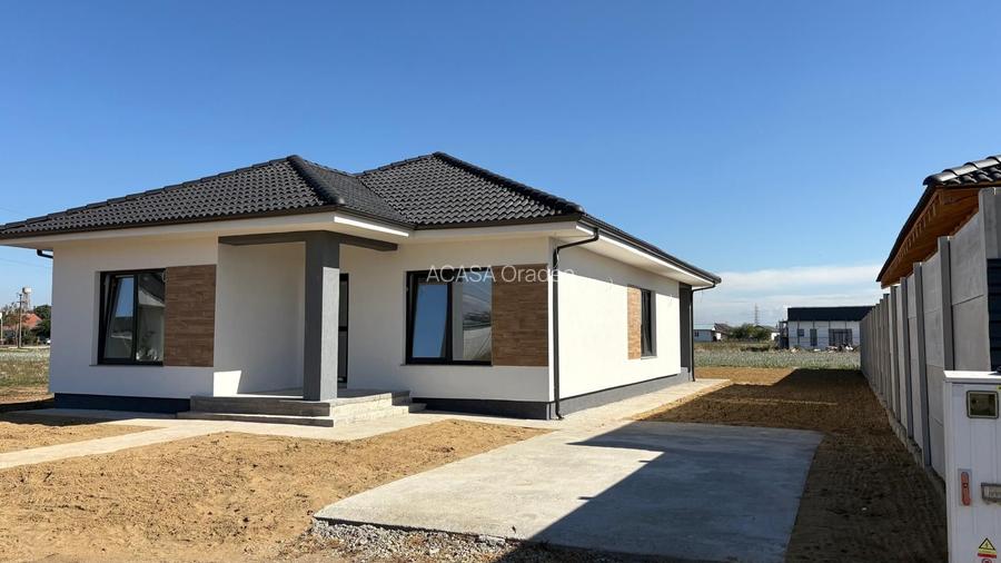 Casa Santandrei, 162 000 E (neg). Comision 0. - 5