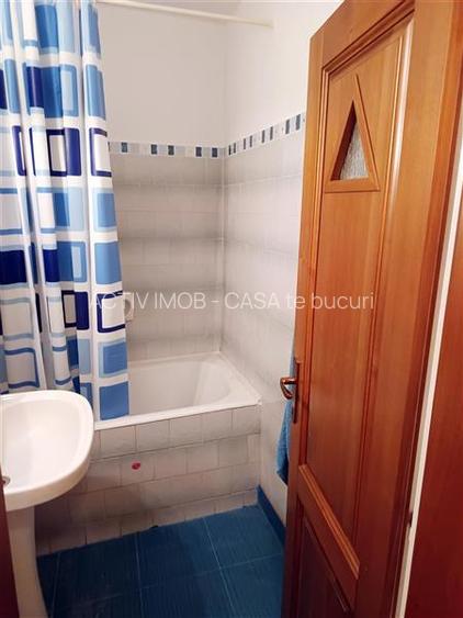 Apartament 2 camere in zona centrala Moldova Noua - 15
