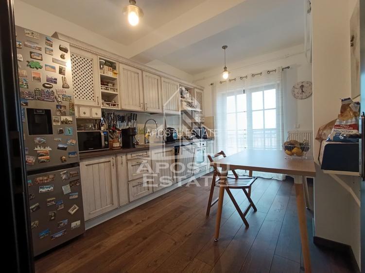 Apartament 3 camere pe doua nivele, 2 bai,  zona Ronat! - 2
