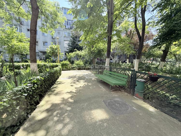 Apartament de vânzare cu 3 camere in Tomis Nord, etaj 2 - 19