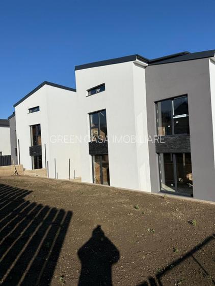 Casă cuplată modernă în Dezmir – zonă liniștită, aproape de toate facilitățile! - 4