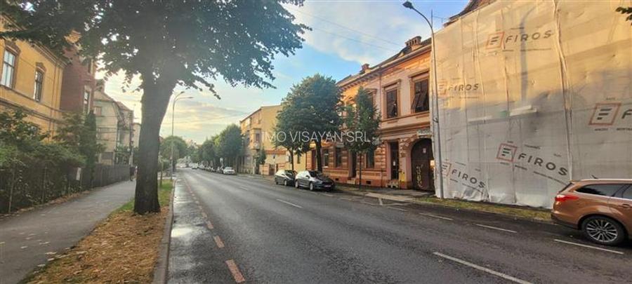 apartament ultracentral,garaj, pivnita, Sibiu,comision 0 - 2