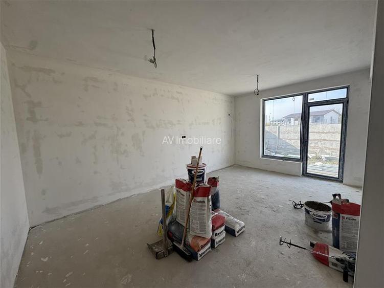 VILA BRAGADIRU TOATE UTILITATILE PRELUNGIREA GHENCEA -ALUNULUI CIRESARI - 6