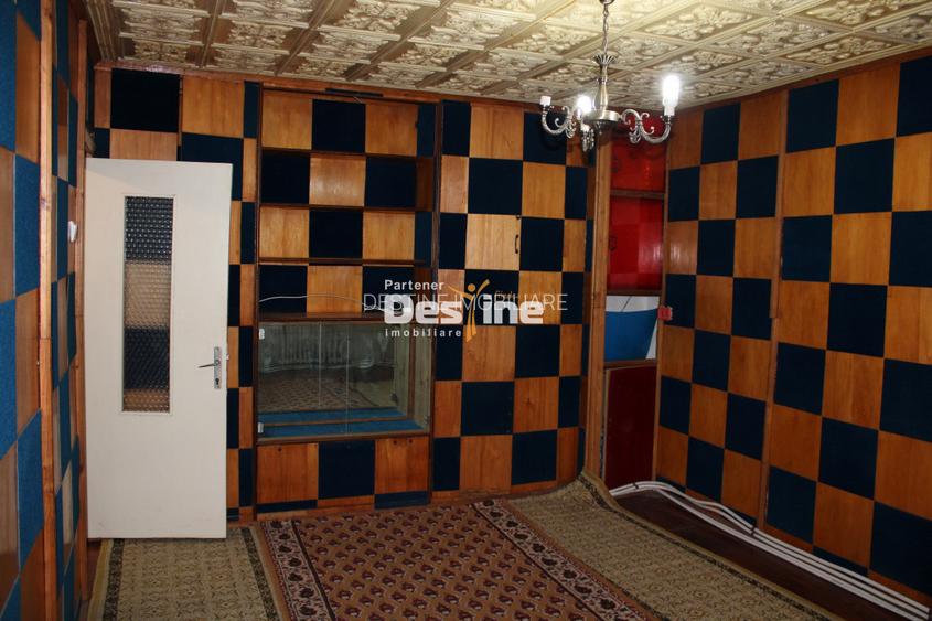 Apartament 3 camere decomandat de 61 mp 2 bai la parter cartier Favorit - Roman - 2