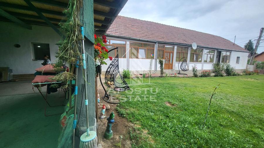 Casa individuala cu 6 camere,2 bai,teren de 1017 mp Pischia Central - 13
