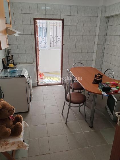 Ap 3 camere , doctor Florian Mandache - 3