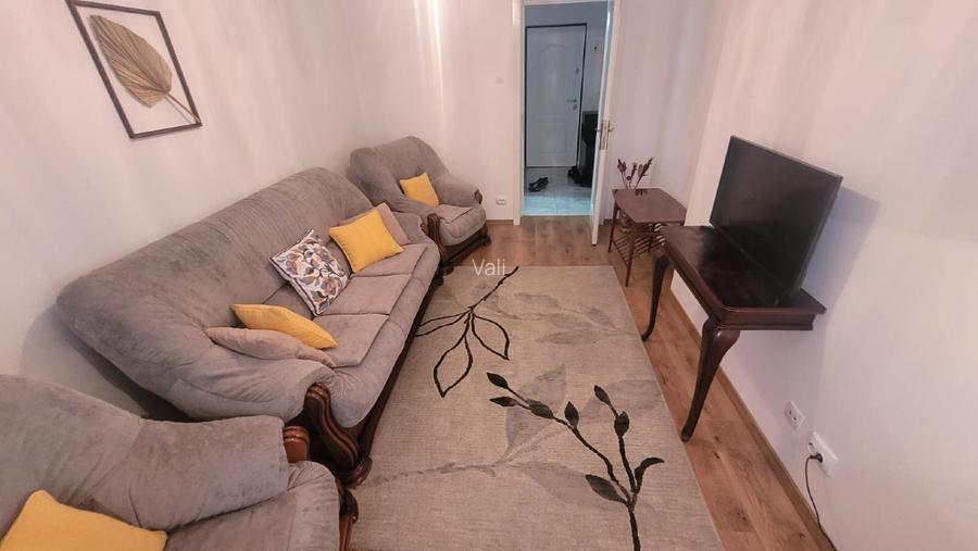 Inchiriez apartament 2 camere, etaj 2, str. Jean Monnet, sector 1,, București  - 9