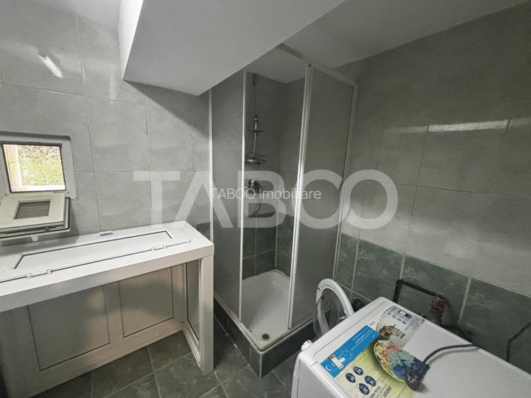 Casa de inchiriat 5 camere  ideala pentru muncitori prima afisare - 6