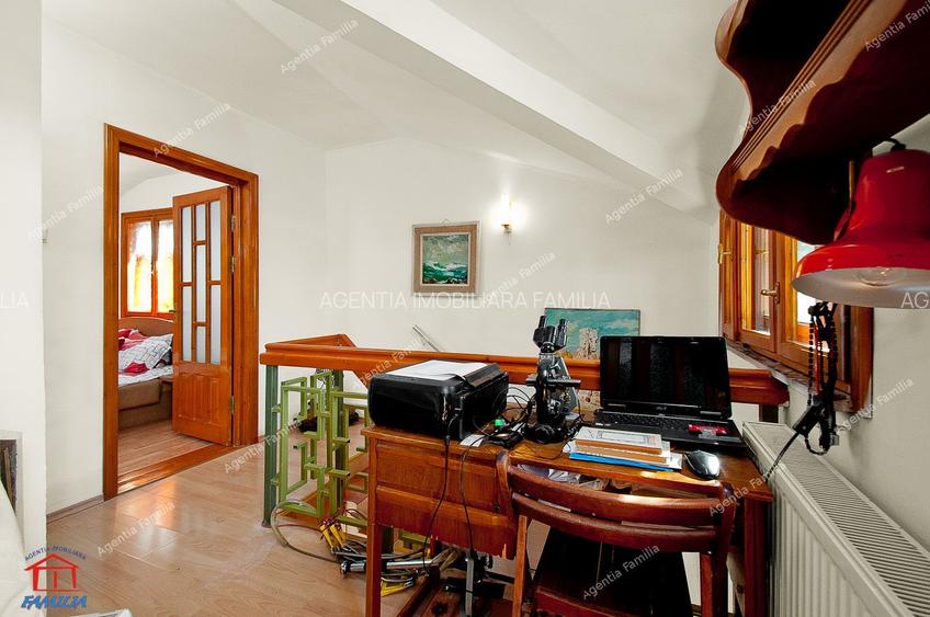 Vila cocheta, situata in centrul istoric al orasului - 13