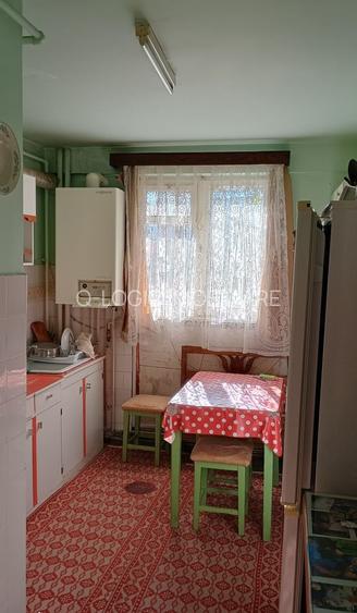 Apartament 3 camere liber la vanzare zona Vlahuta - 5