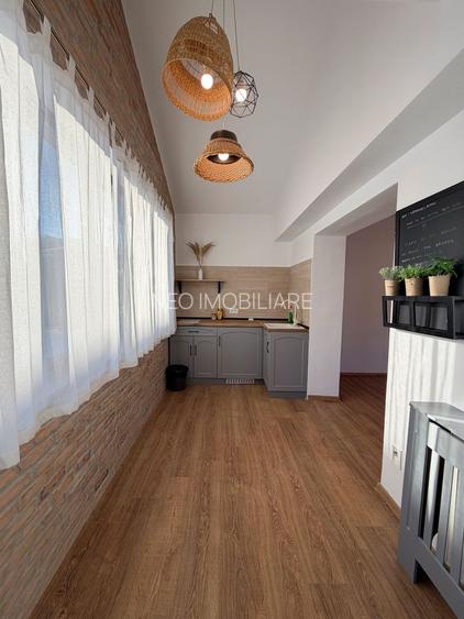 Casa Pretabila Pentru Diverse Activitati - 270 mp - 15