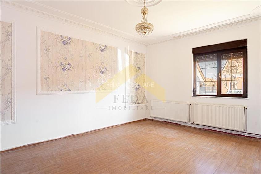 Casa in zona Parneava 5 camere de vanzare - 24