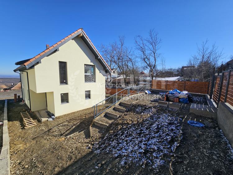 Casa noua cu 4 camere | 127mp utili | 878 mp teren | Sat. Gheorghieni - 2