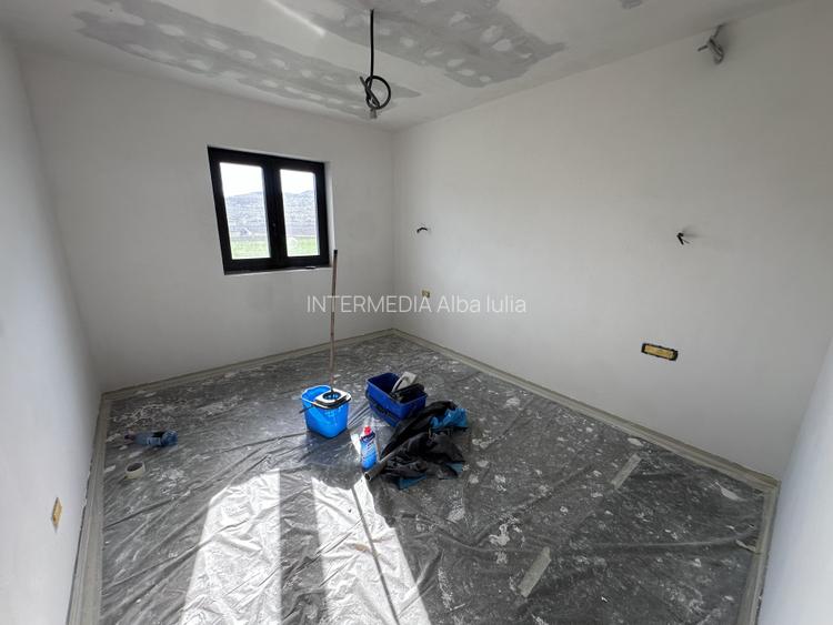 Casa noua cu 4 camere finisata in Sard 105 mp cu teren de 500 - 7