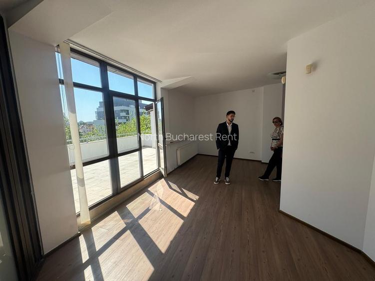 Spatiu Birouri | 3 Etaje | Parcare Proprie | 300mp - 10