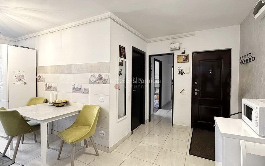 Aproape De Zona Comerciala - 2