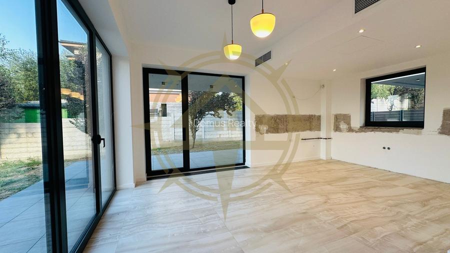 DOM00300 - Vila cu vedere la lac in Corbeanca I teren 750 mp - 6