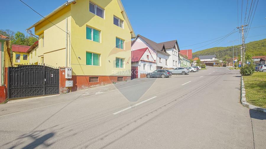 Casă individuală + corp secundar, 475 mp utili, Codlea - 34