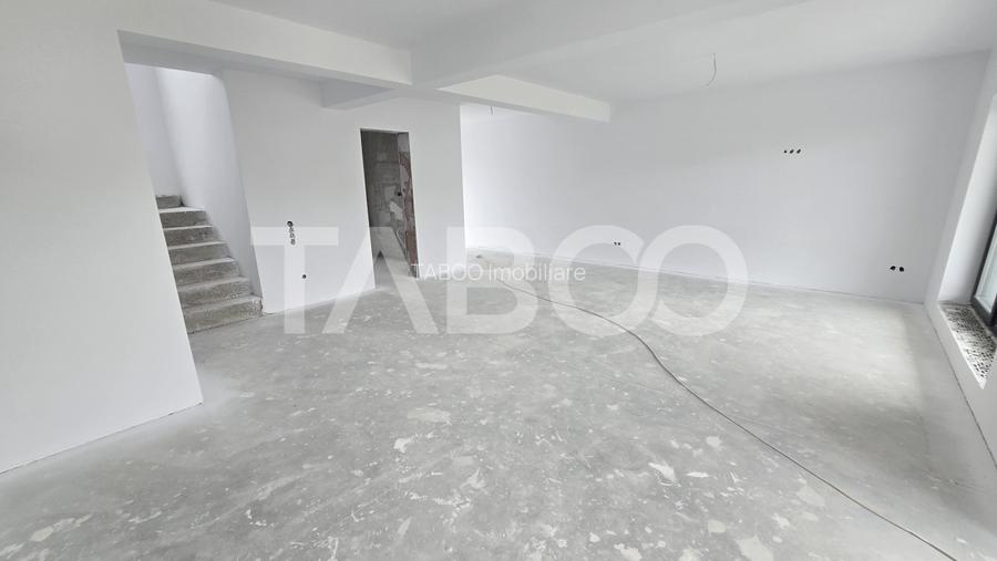 Casa de vanzare 380mp teren liber 4 camere 2 parcari Selimbar - 6