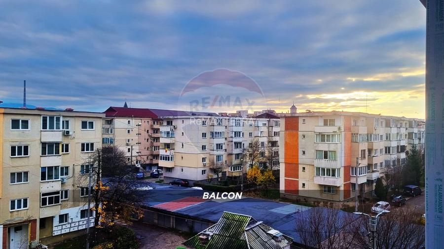 Strada Moldovei, Apartament cu 3 camere plus boxa de vanzare - 18