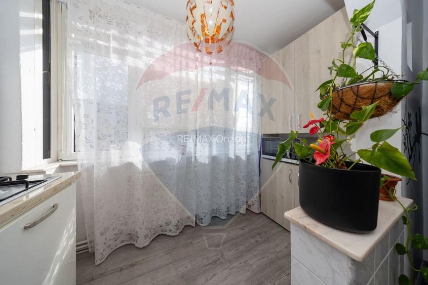 2 camere cu priveliste superba. Sacele - 12