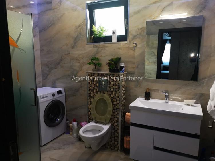 Penthouse cu 5 camere decomandat în Prundu - 10