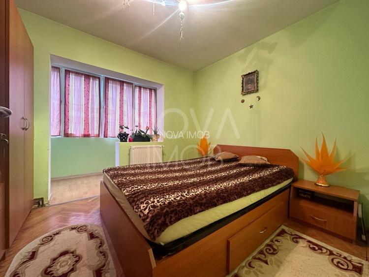 Apartament 3 camere, decomandat - Str. Semaforului - 6