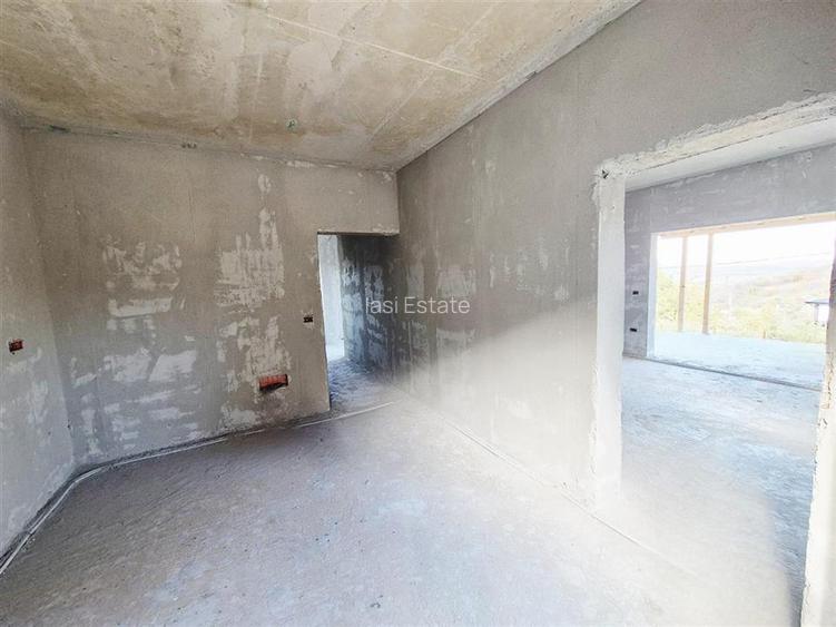 Casa de vanzare cu priveliste frumoasa - 12