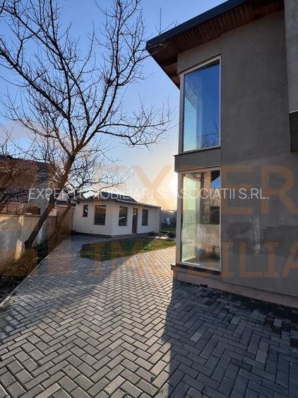  Casa moderna aproape de lac, 4 dormitoare, teren generos, in Techirghiol - 12