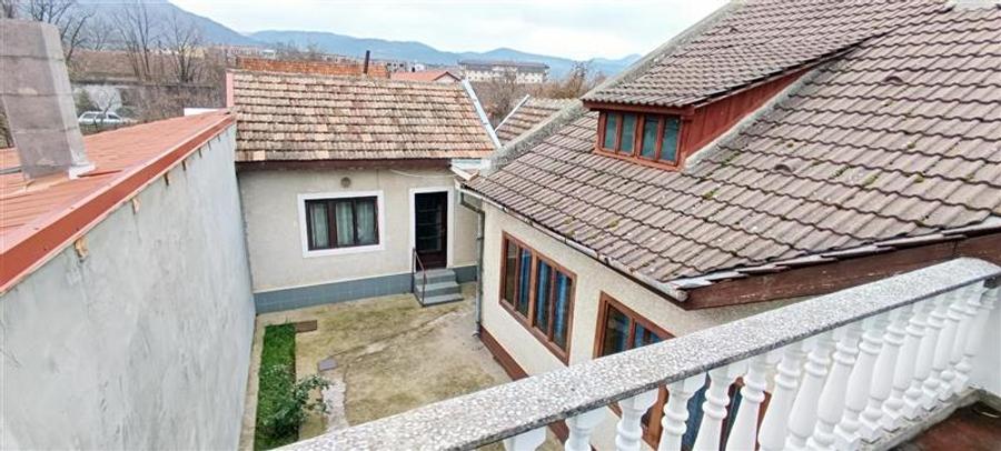 Casa individuala de vanzare in Berzasca, jud. Caras-Severin