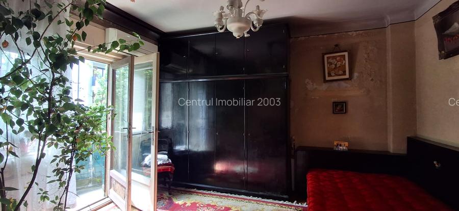 Apartament in vila, singur pe etaj, 2/2, spatios, terasa, 4 camere - 3