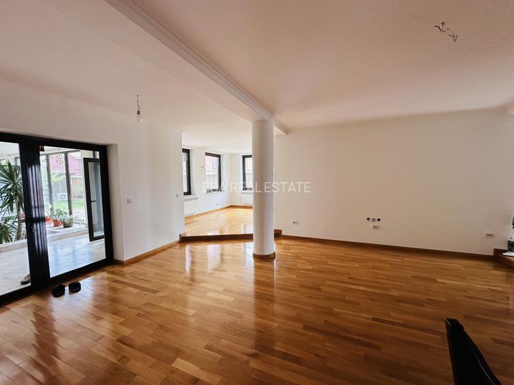 Vila exclusivista 388 mp construiti, 570 mp teren , piscina acoperita Rosu - 12