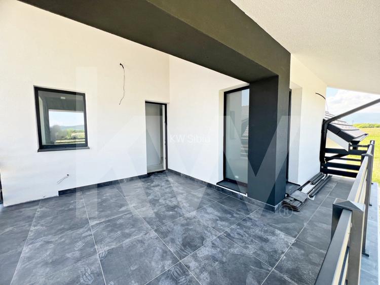 Casa de Vanzare in Cristian, Sibiu - 4 Camere, 2 Terase, Teren 486 - 24