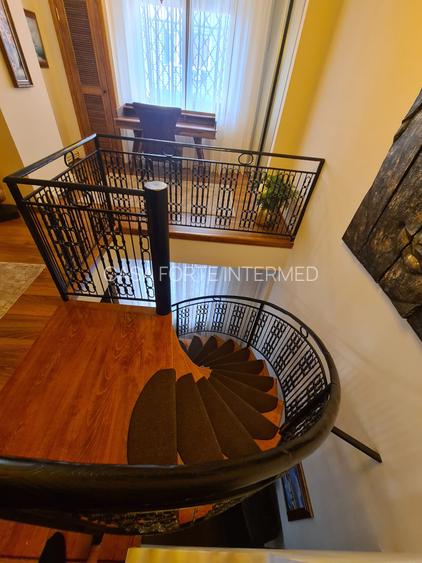 Duplex de lux în centrul stațiunii Mamaia – Eleganță la malul mării  270000 € - 18