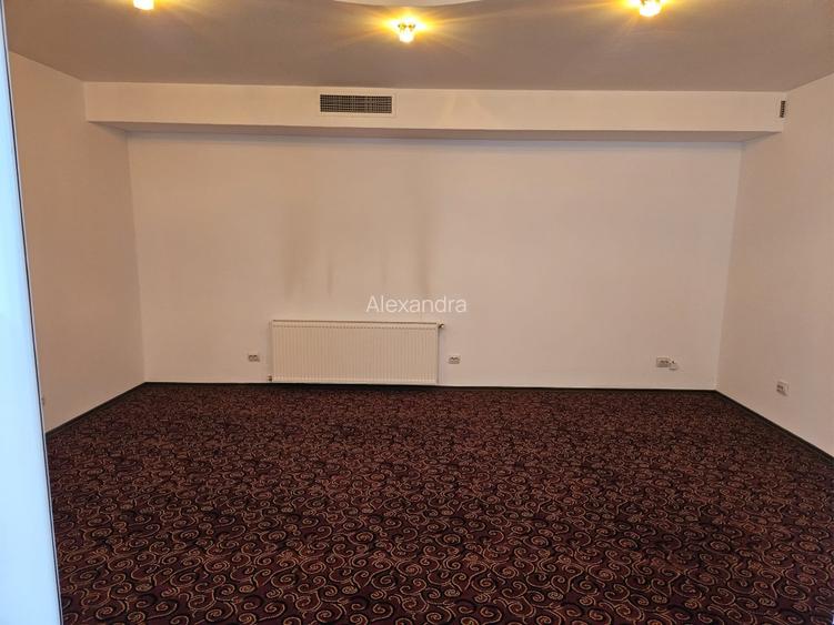 Spatiu birouri, Cladire birouri 6 incaperi 1100mp - 13