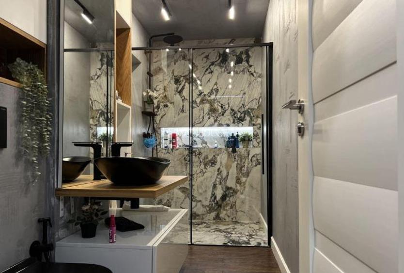 APARTAMENT 3/9 70 MP MONOLIT VEDERE SUPERBA DAMBOVITA SI BIBLIOTECA  SUPERB LUX! - 2