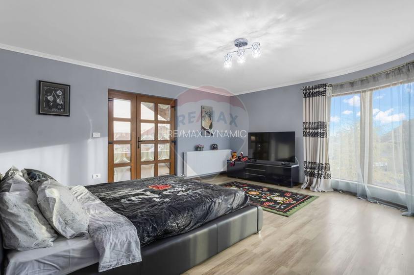 Casă noua pe colt si teren 1079 mp de vanzare in Macea,Arad - 25