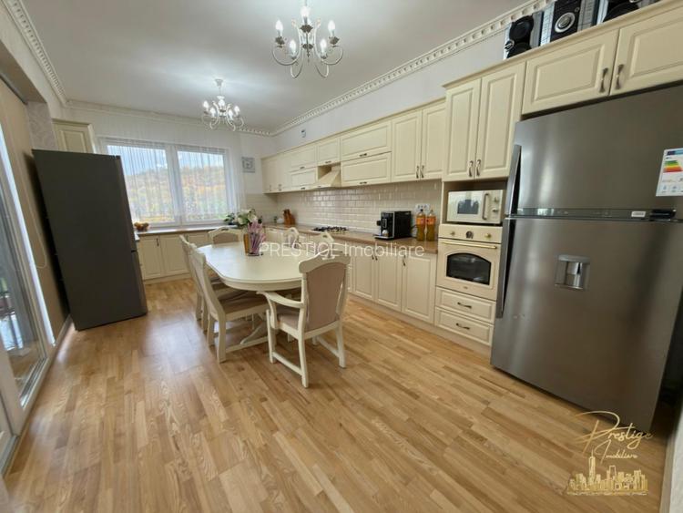 Vila deosebita cu piscina si finisaje premium- str. Strugurilor, Oncea - 9