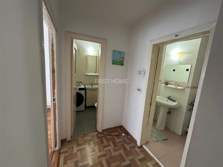 Apartament cu 3 camere de vanzare, zona Ceasul Rau. - 10