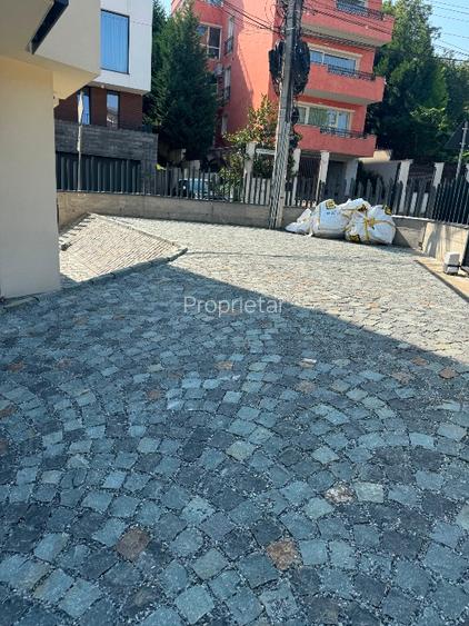 Casa de  închiriat  in Andrei Muresanu - 8