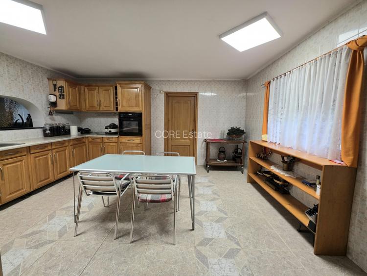 Vilă deosebită de vânzare în Otopeni langa ''Ana Aslan'' - 23