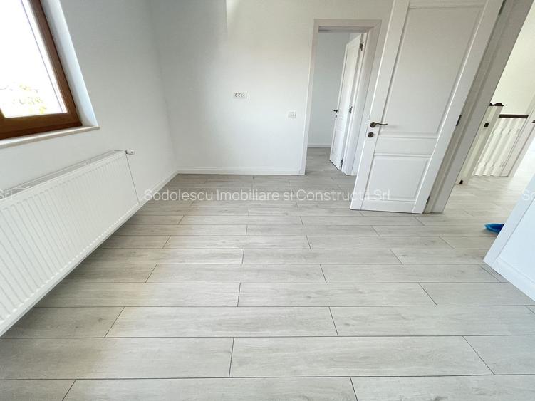 Duplex despartit prin spatiu tehnic - 3