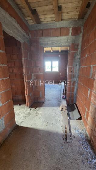 Casa in rosu - Paulesti, str. Andrei Muresanu - 7