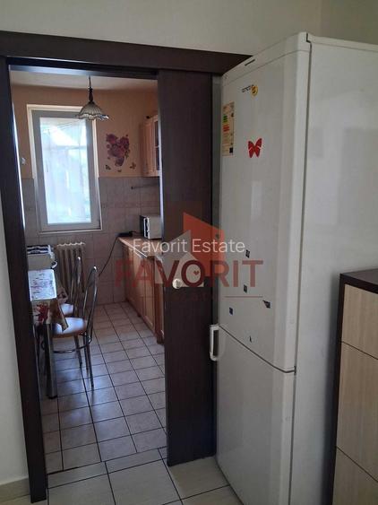2 camere | centrala proprie | boxa | mobilat si utilat | zona excelenta | - 5