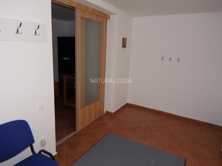 Spatiu birouri sau cabinet zona centala - 8