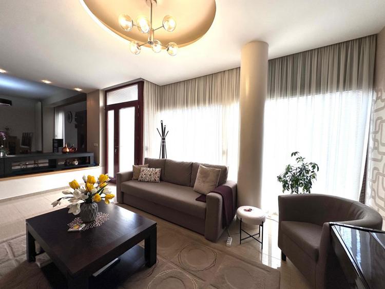 Casa individuala superba 6 camere -Braytim Timisoara - 2