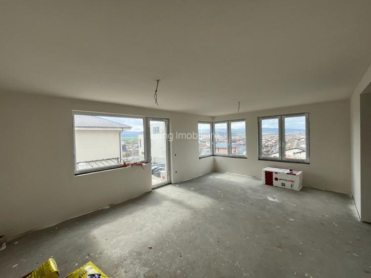 Casa individuala, 5 camere , 137mp uitli cu 415mp de teren. Dezmir - 13