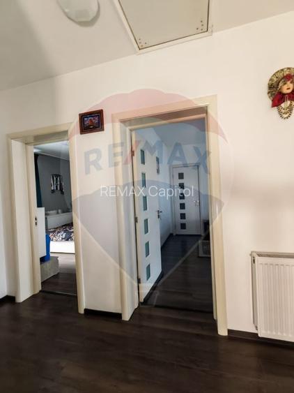 Casă / Vilă cu 4 camere de închiriat - 10